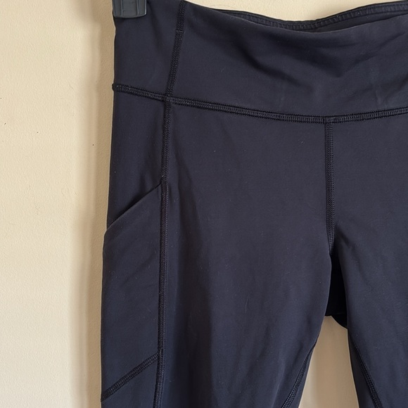 Lululemon Black Cropped Leggings with Ruched Hem Size 8 - Picture 5 of 11